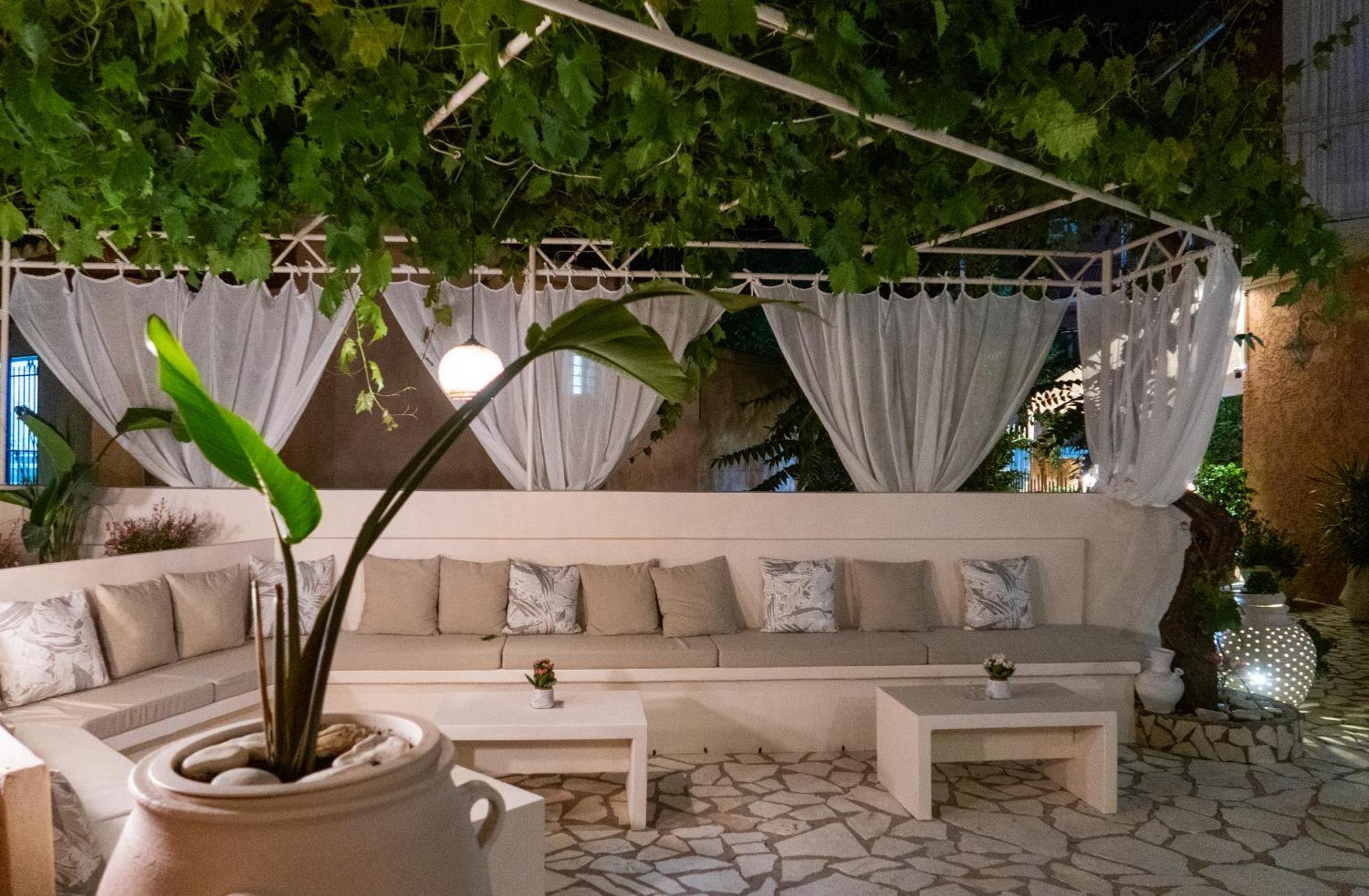 Cristina Apartments Gaios Exterior photo